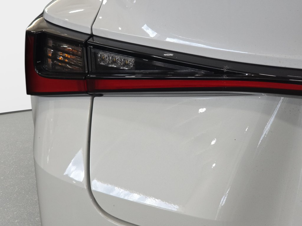 Used 2025 Lexus IS 350 F Sport w/ Accessory Package 2 RWD image 28