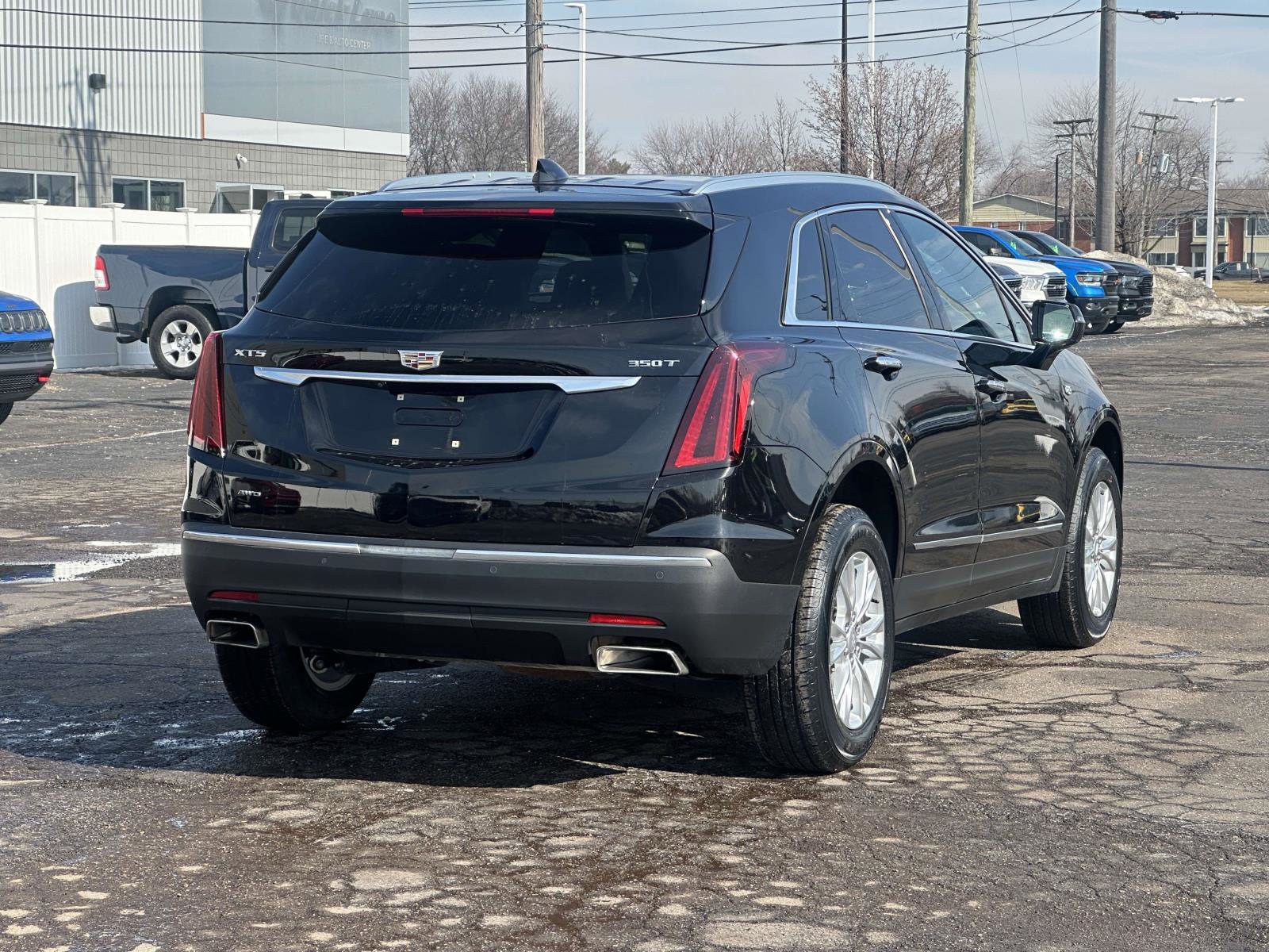 Used 2023 Cadillac XT5 Luxury image 4