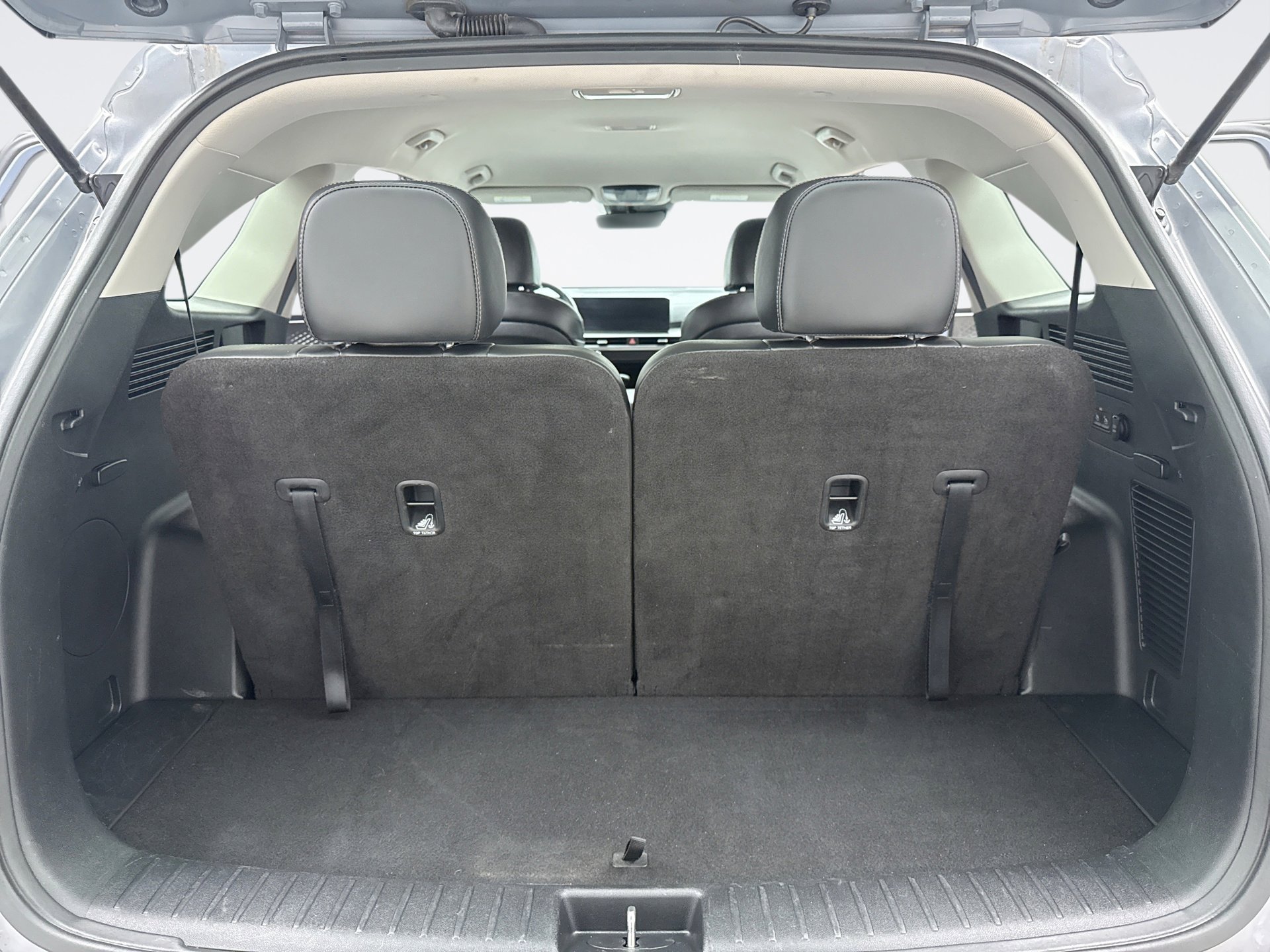 Used 2024 Kia Sorento S image 23