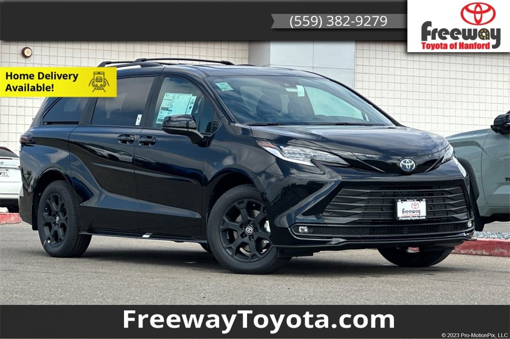 New 2025 Toyota Sienna XLE Woodland Edition image 1