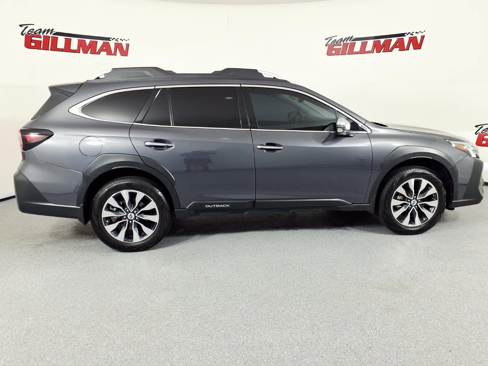 Certified 2025 Subaru Outback Touring XT w/ Popular Package #2 image 3