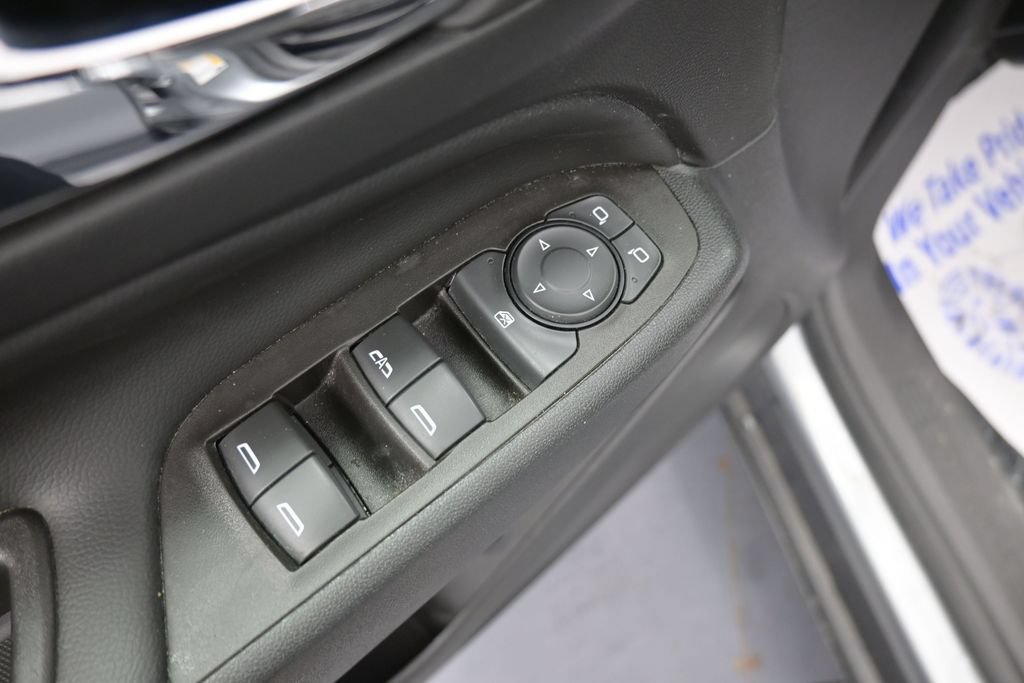 Used 2023 Chevrolet Equinox LT AWD/4WD image 32