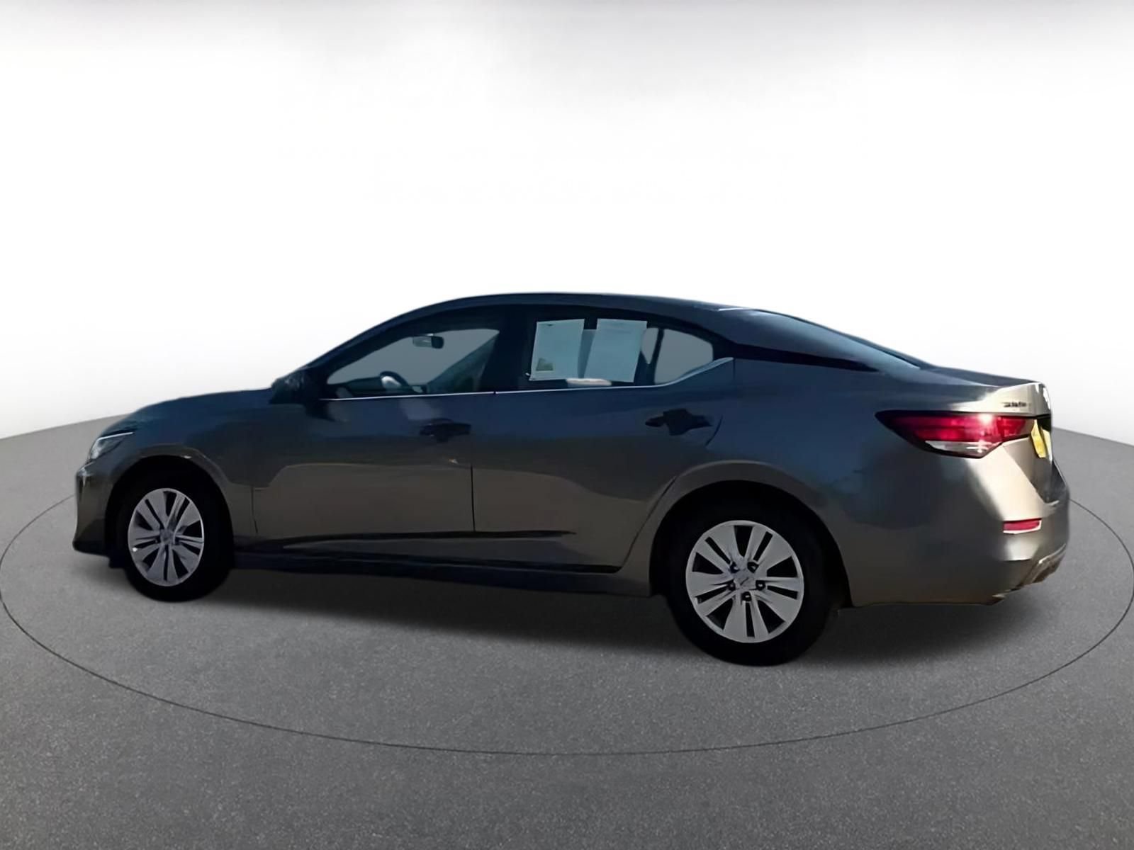 Used 2025 Nissan Sentra S FWD image 16