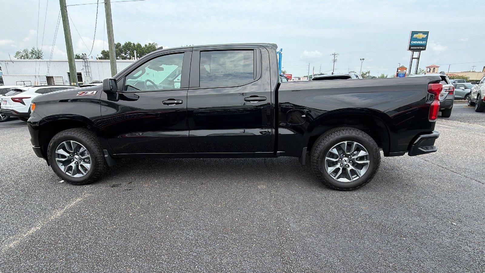 New 2026 Chevrolet Silverado 1500 RST AWD/4WD image 11