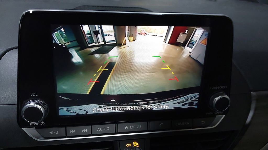 Used 2024 Nissan Altima 2.5 SV image 23