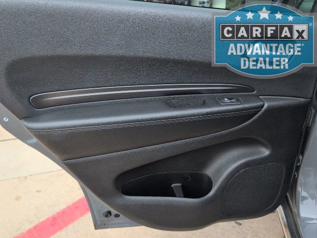 Used 2023 Dodge Durango SXT image 9