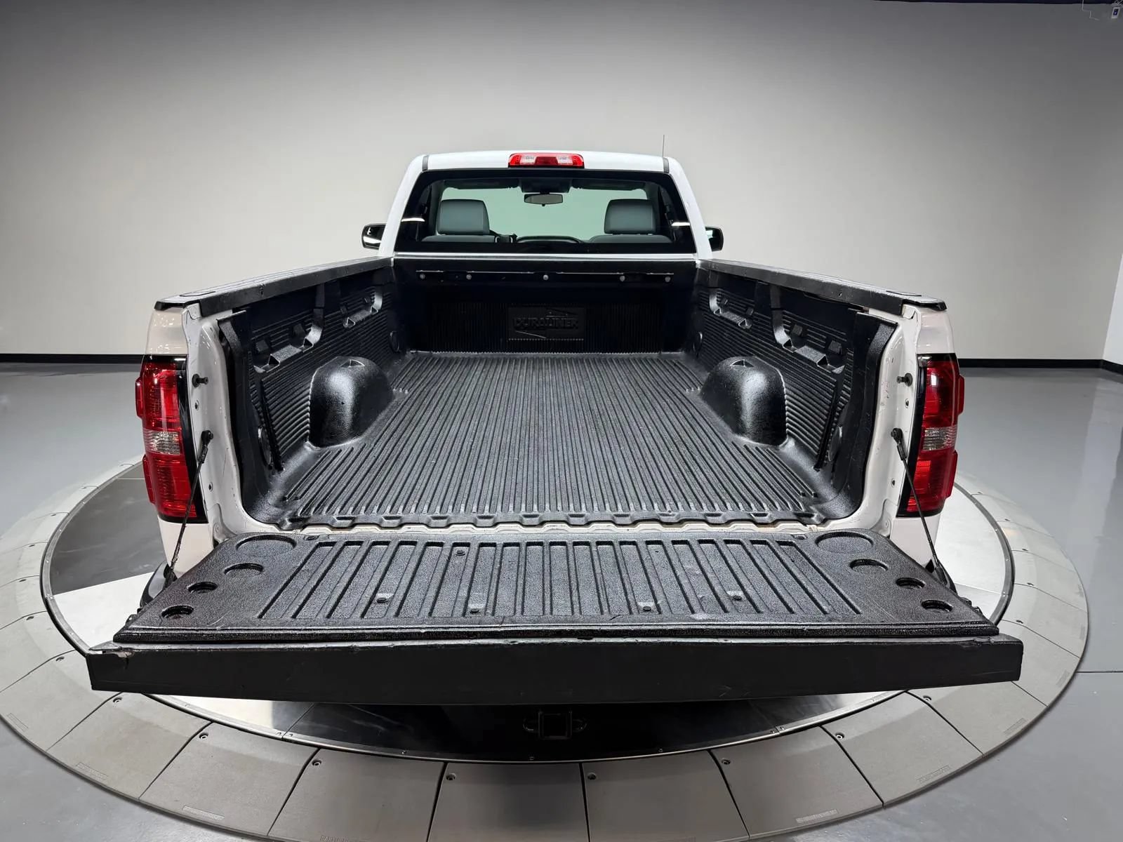 Used 2017 GMC Sierra 1500 2WD Regular Cab image 13
