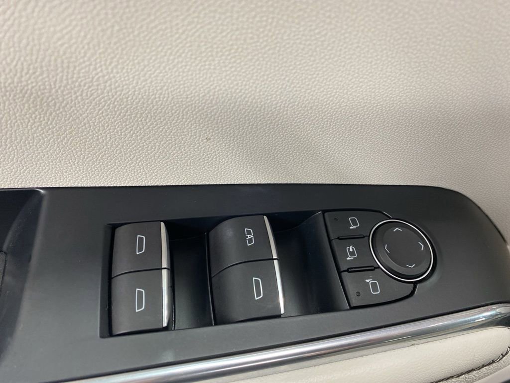 Certified 2024 GMC Acadia Denali w/ Super Cruise Package image 35