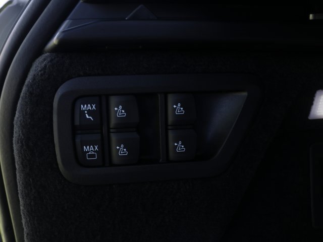 New 2026 BMW X7 M60i image 37