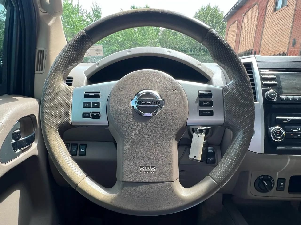 Used 2013 Nissan Frontier SV AWD/4WD image 37