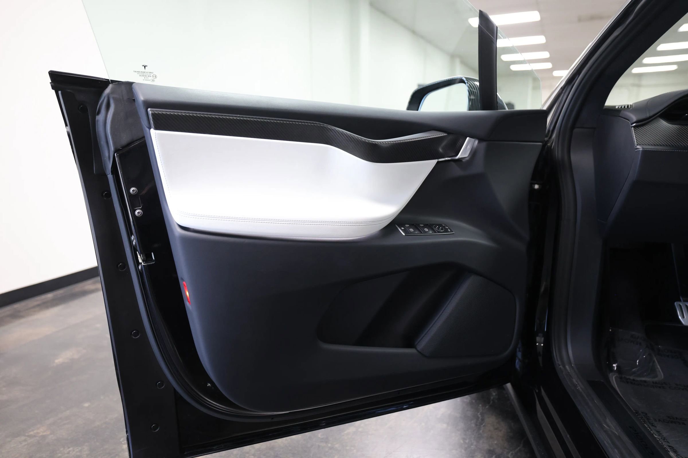 Used 2018 Tesla Model X P100D image 20