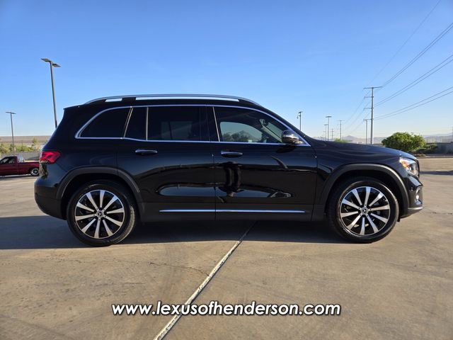 Used 2022 Mercedes-Benz GLB 250 4MATIC image 7