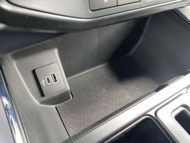New 2025 Ford F150 Lightning Flash image 19