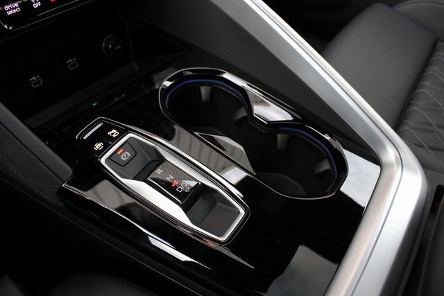 New 2025 Audi SQ5 Premium Plus AWD/4WD image 15