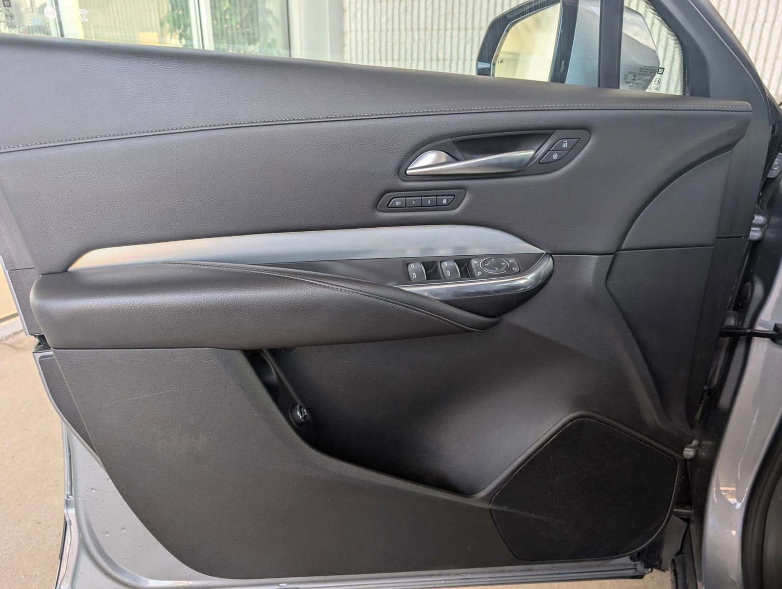 Used 2023 Cadillac XT4 Premium Luxury AWD/4WD image 7