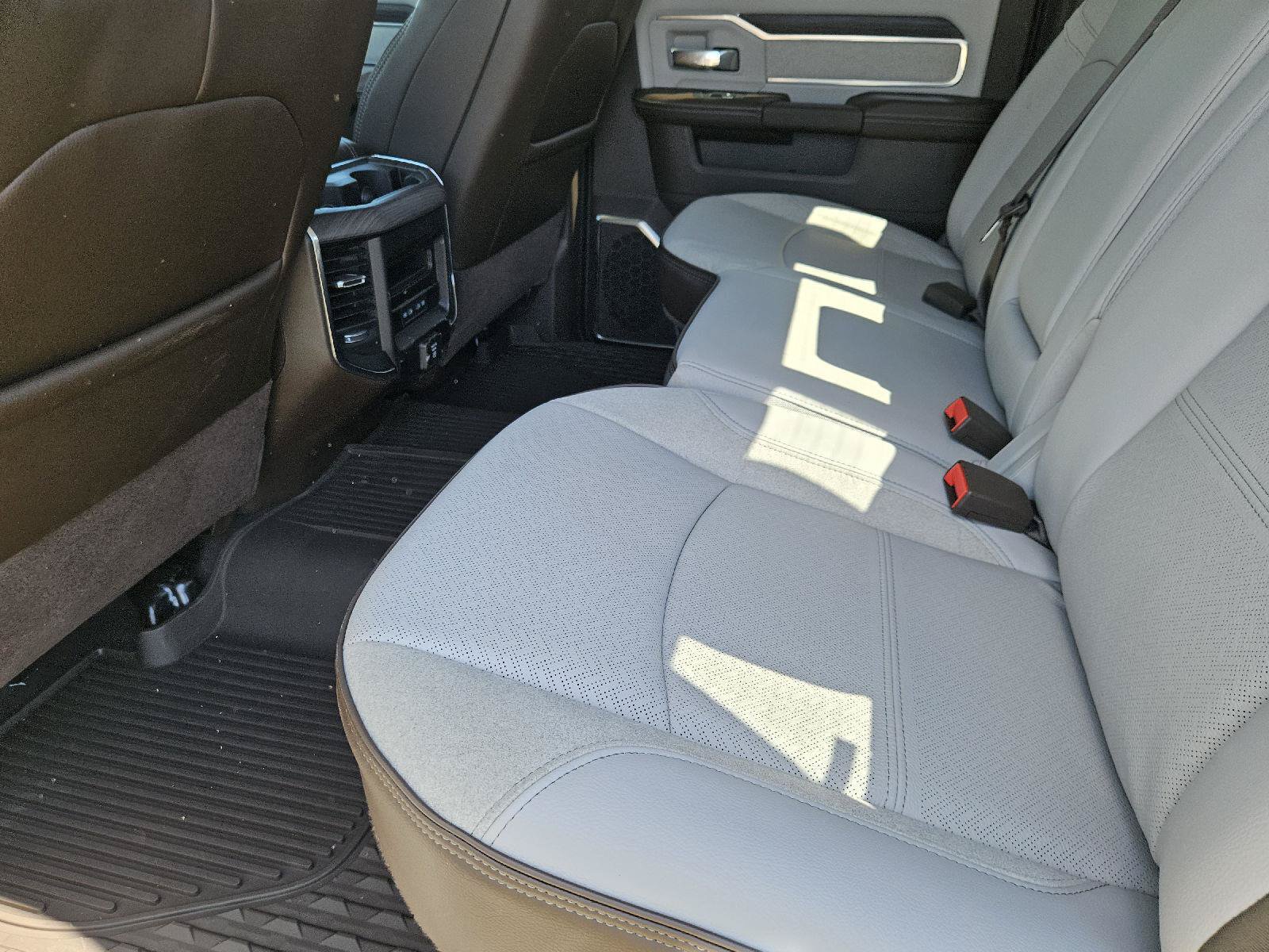 New 2027 RAM 3500 Laramie AWD/4WD image 19