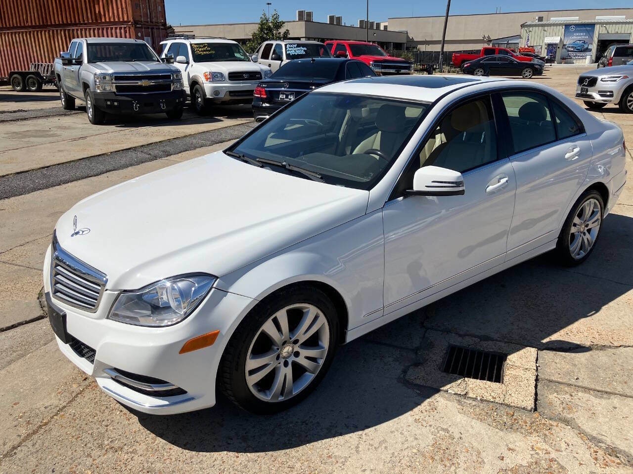 Used 2013 Mercedes-Benz C 300 4MATIC Sedan image 2