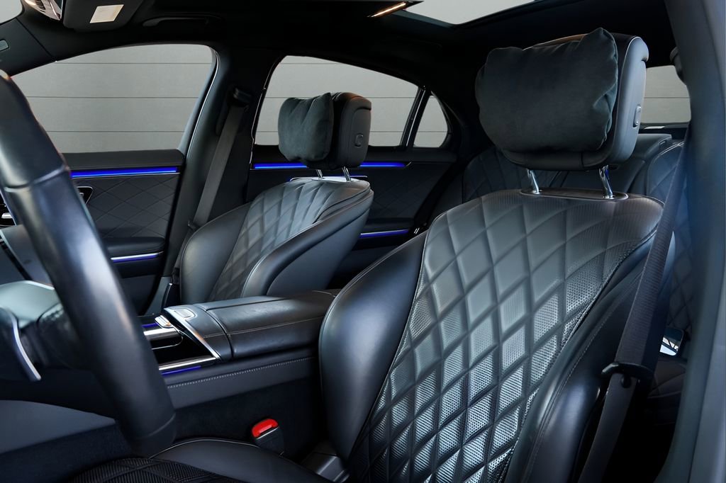 Used 2023 Mercedes-Benz S 580 4MATIC Sedan image 2