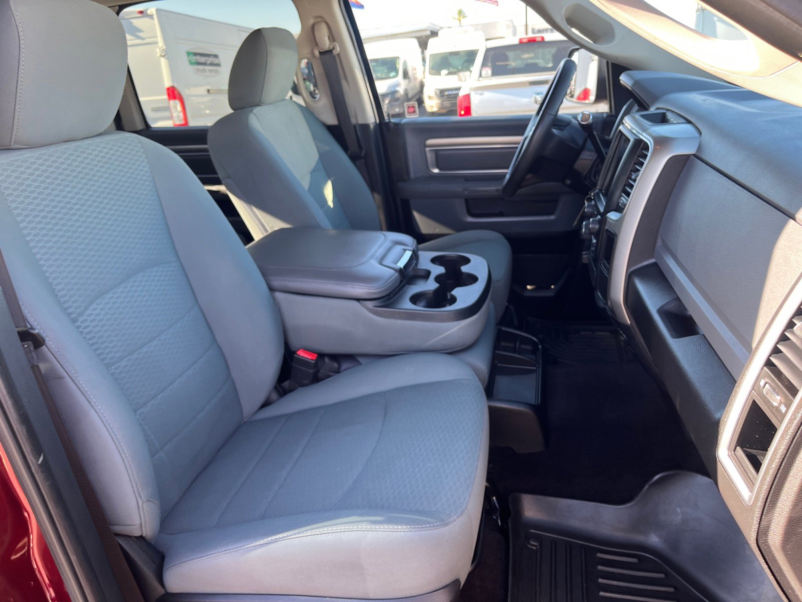 Used 2017 RAM 3500 SLT AWD/4WD image 30