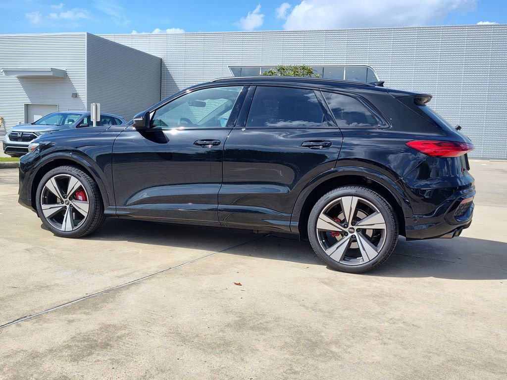 Used 2025 Audi SQ5 Prestige AWD/4WD image 5
