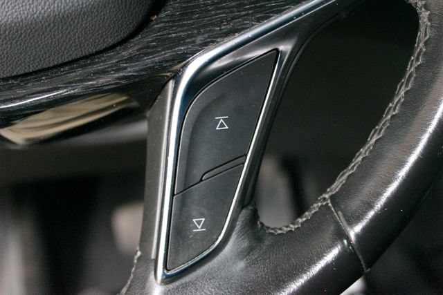 Used 2022 Cadillac XT5 Premium Luxury AWD/4WD image 17