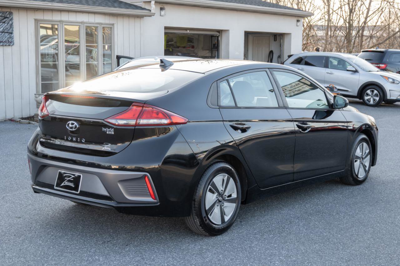 Used 2020 Hyundai Ioniq Blue FWD image 10