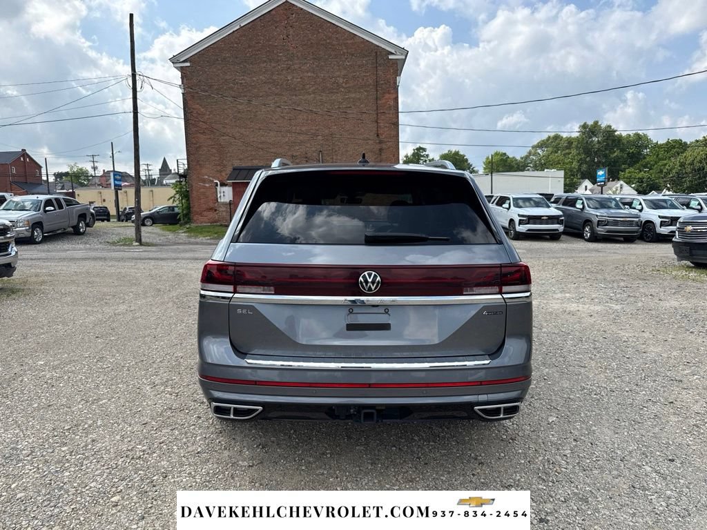 Used 2024 Volkswagen Atlas SEL Premium R-Line AWD/4WD image 4