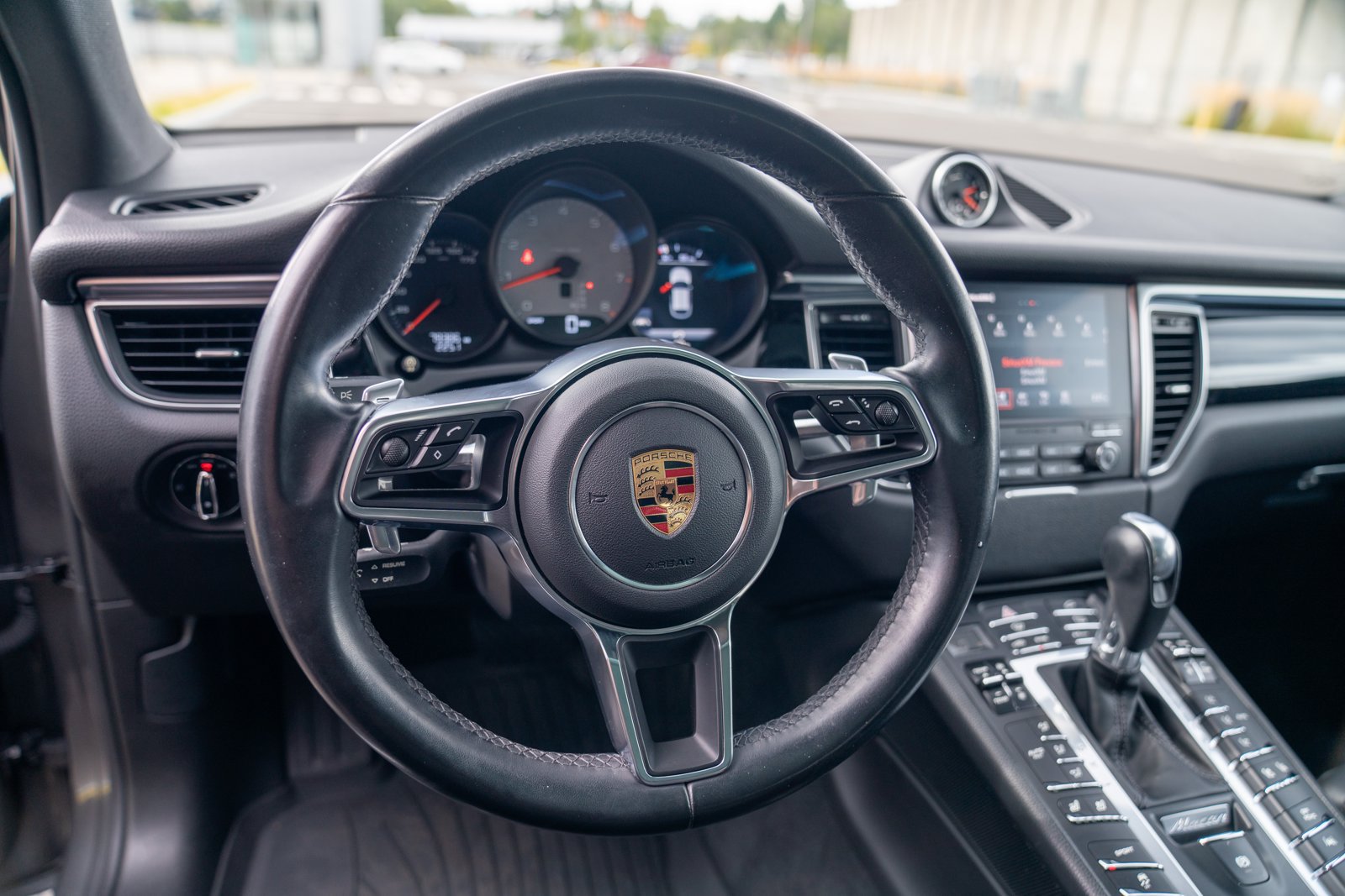 Used 2017 Porsche Macan S AWD/4WD image 13