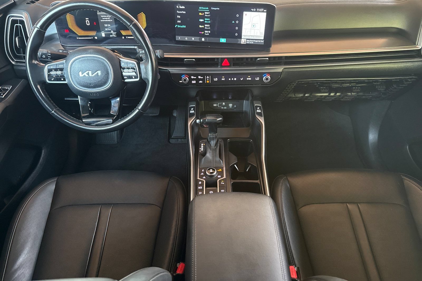 Used 2025 Kia Sorento S AWD/4WD image 13