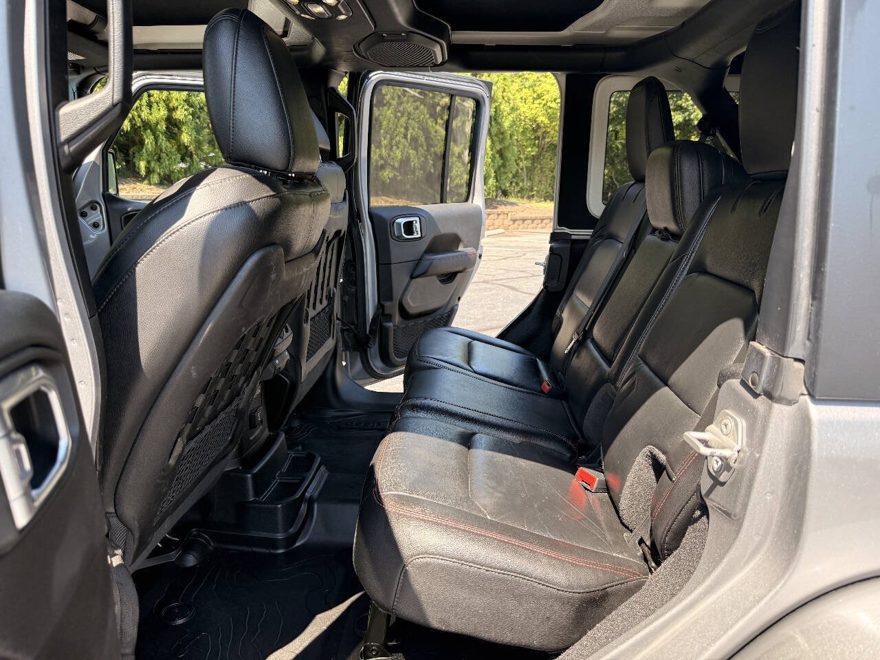 Used 2021 Jeep Wrangler Unlimited Rubicon AWD/4WD image 15