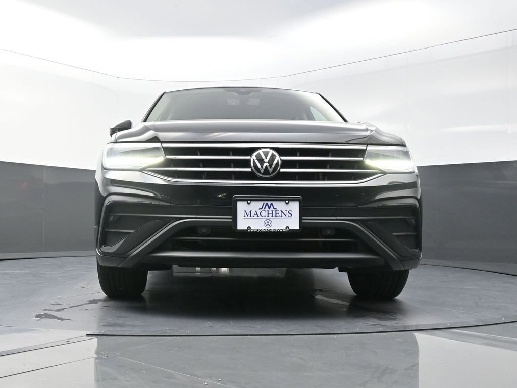 Used 2023 Volkswagen Tiguan SE FWD image 24