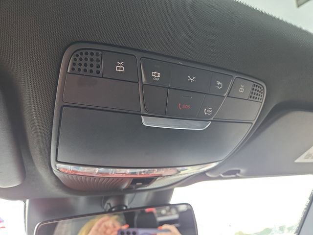 Used 2020 Mercedes-Benz GLC 300 4MATIC image 28