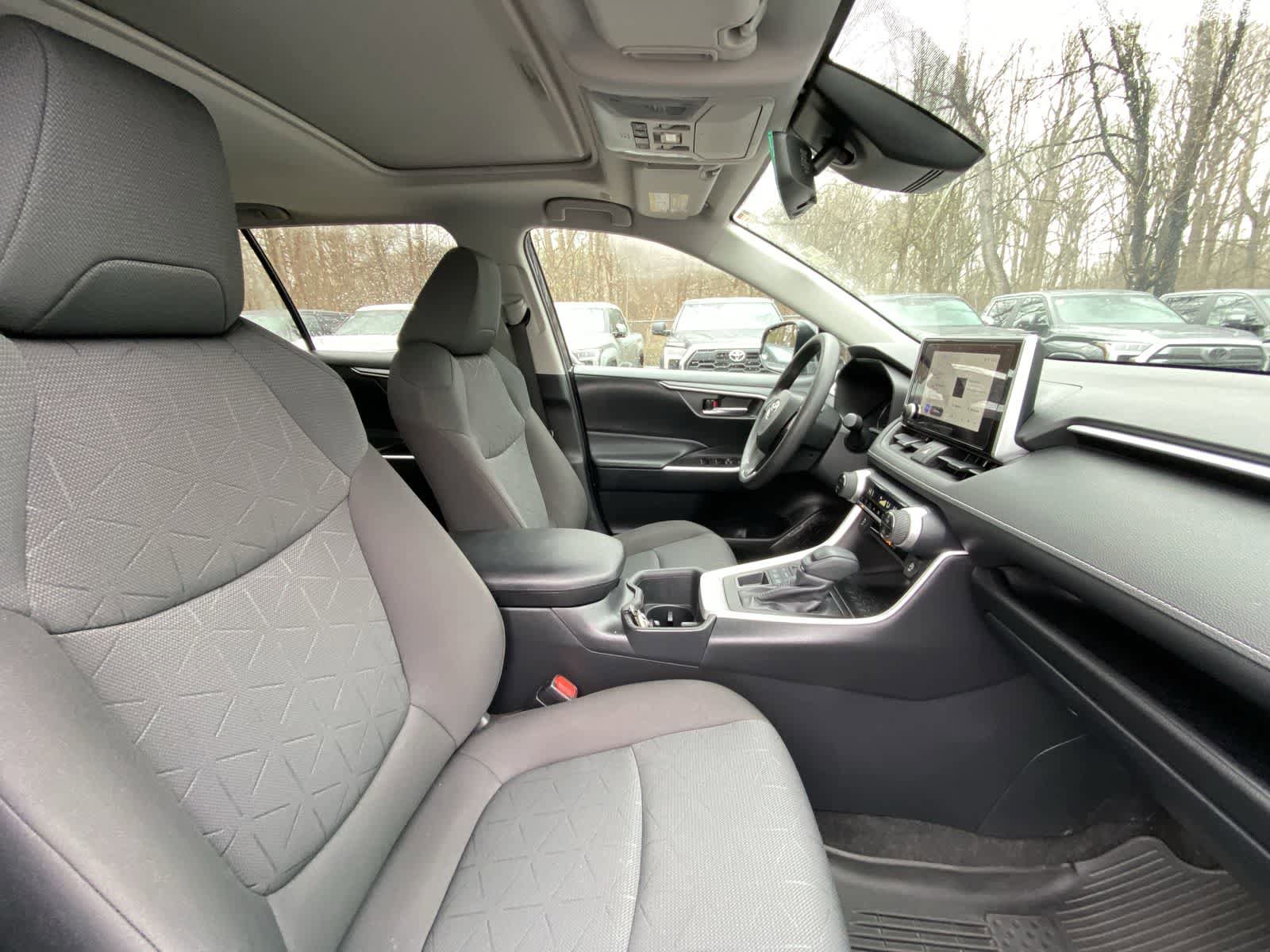 Used 2023 Toyota RAV4 XLE w/ Convenience Package image 24