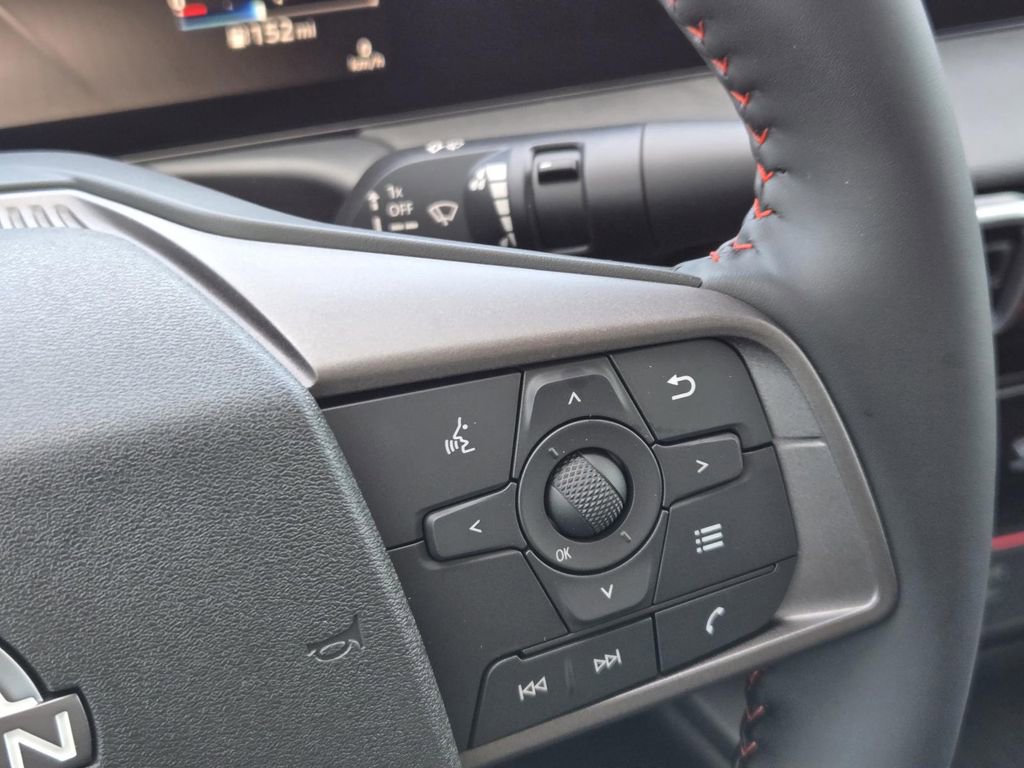 New 2026 Nissan Sentra SR w/ Floor Mat Package image 24