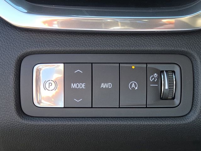 New 2026 GMC Acadia Denali w/ Super Cruise Package image 9