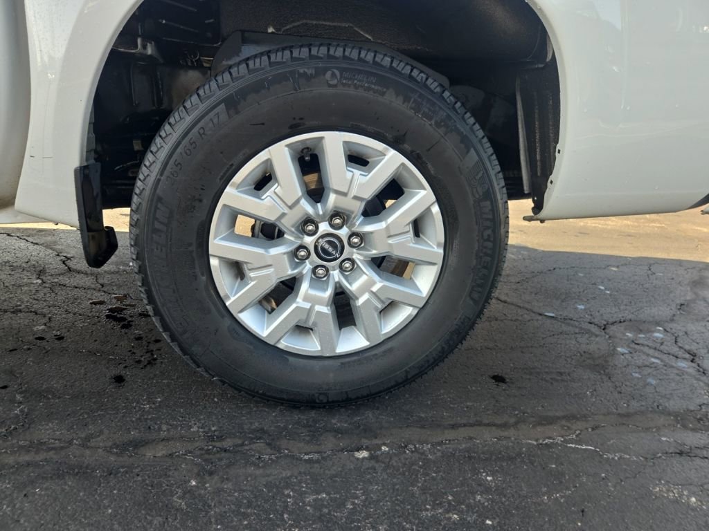 Used 2023 Nissan Frontier SV w/ Technology Package image 4