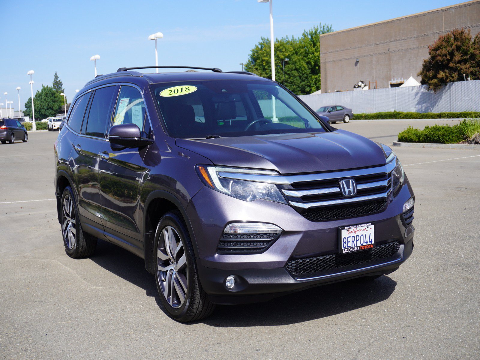 Used 2018 Honda Pilot Touring image 1
