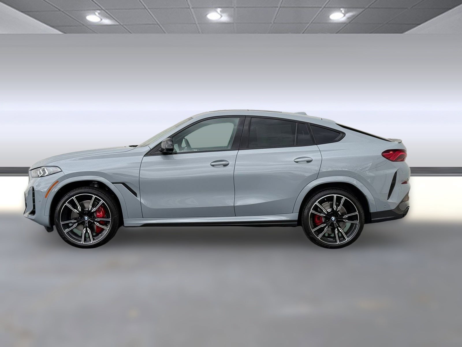 New 2026 BMW X6 M60i image 2