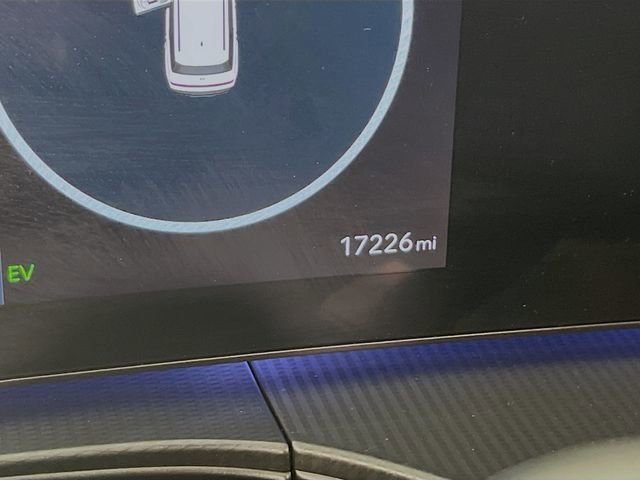 Used 2024 Hyundai Santa Fe Calligraphy image 13