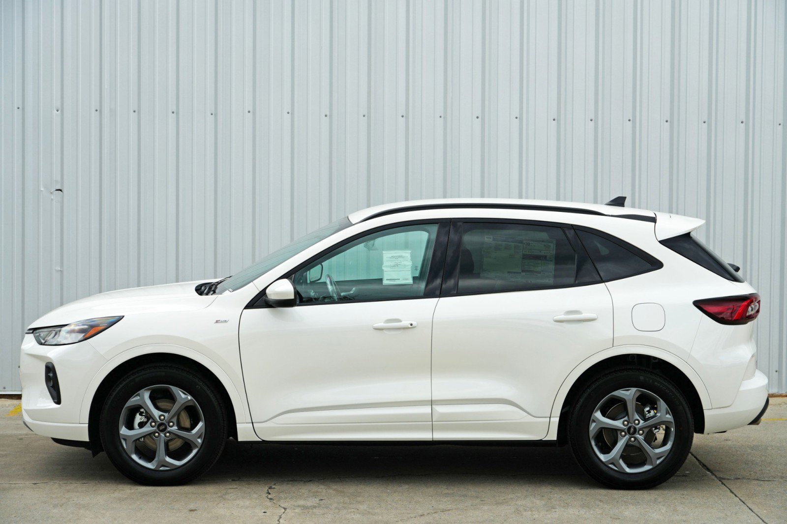 Used 2024 Ford Escape ST-Line Select image 44