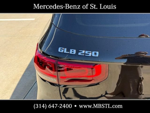 Used 2021 Mercedes-Benz GLB 250 4MATIC image 10