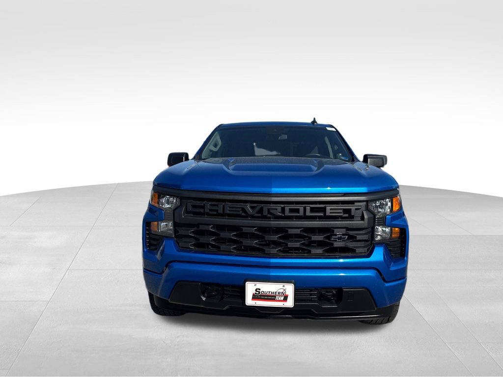 Used 2022 Chevrolet Silverado 1500 Custom w/ LPO, Dark Essentials Package AWD/4WD image 9
