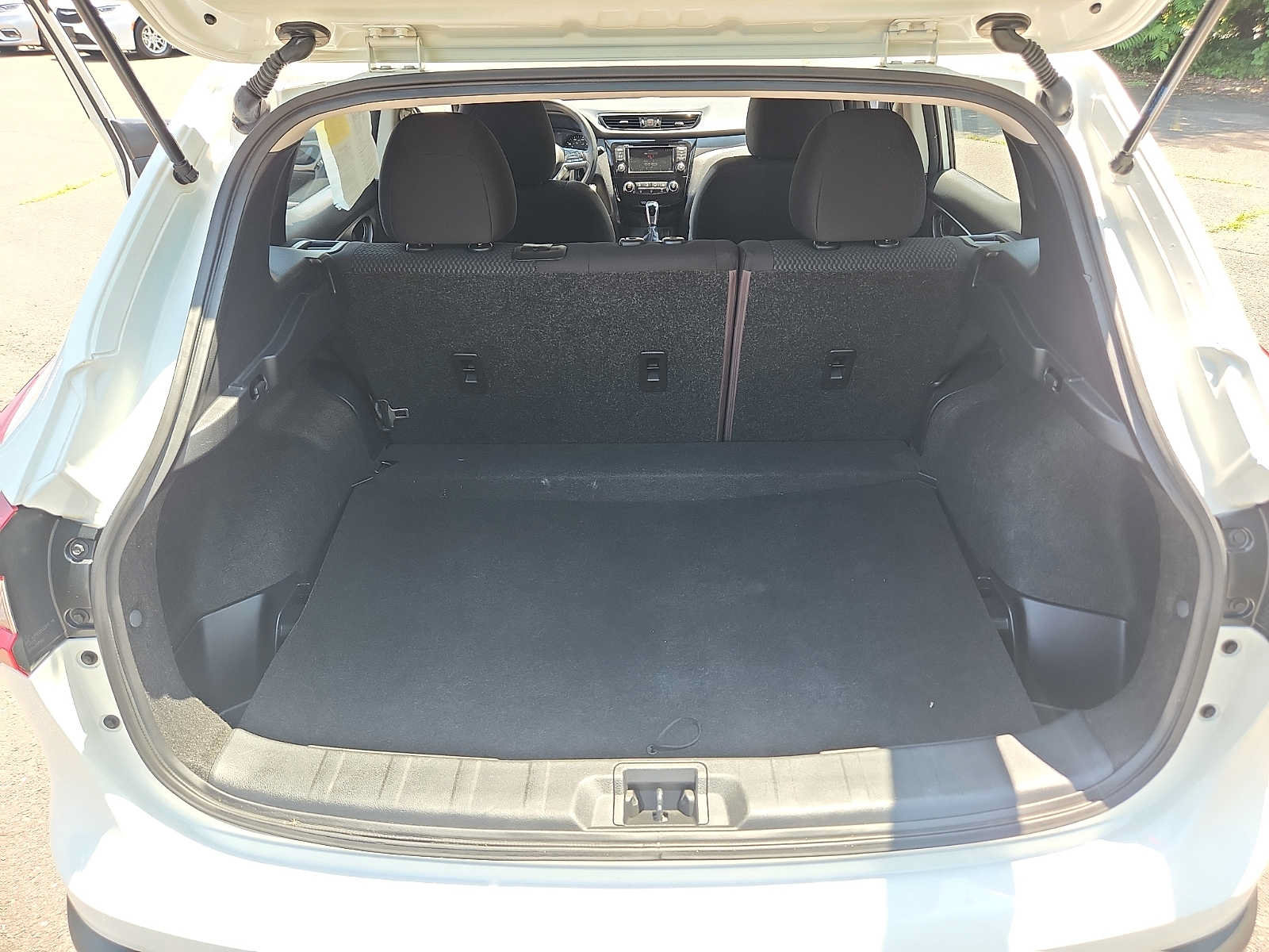 Used 2020 Nissan Rogue Sport S AWD/4WD image 27