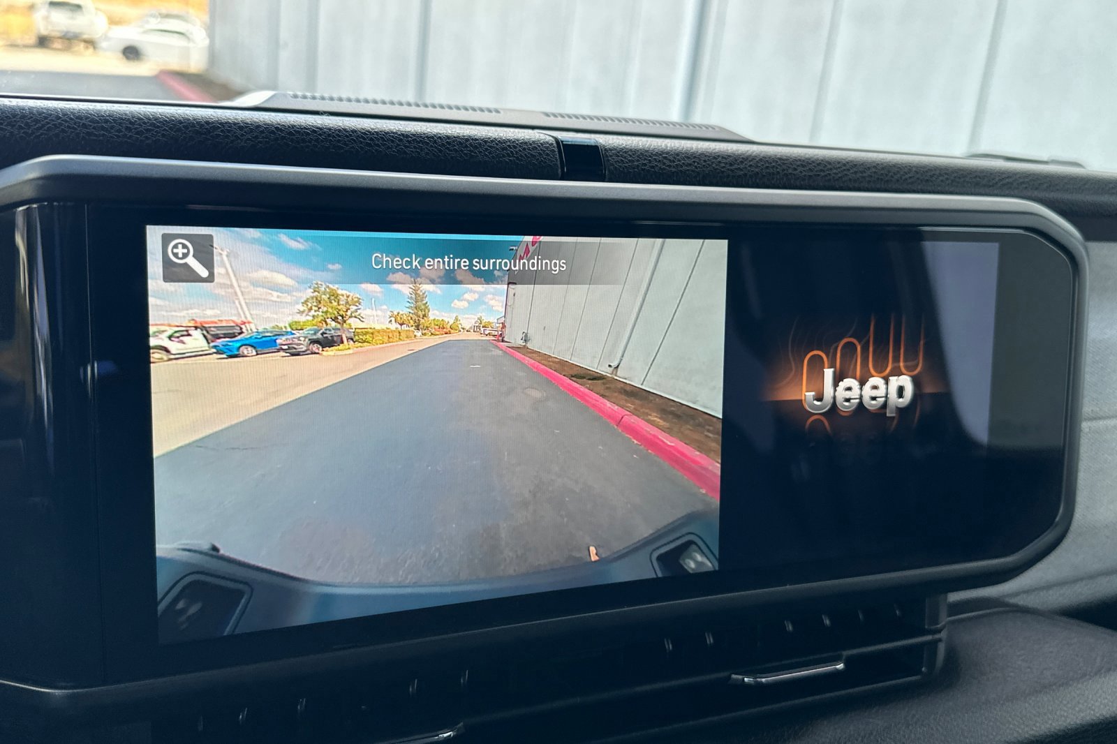 New 2025 Jeep Gladiator Willys image 18