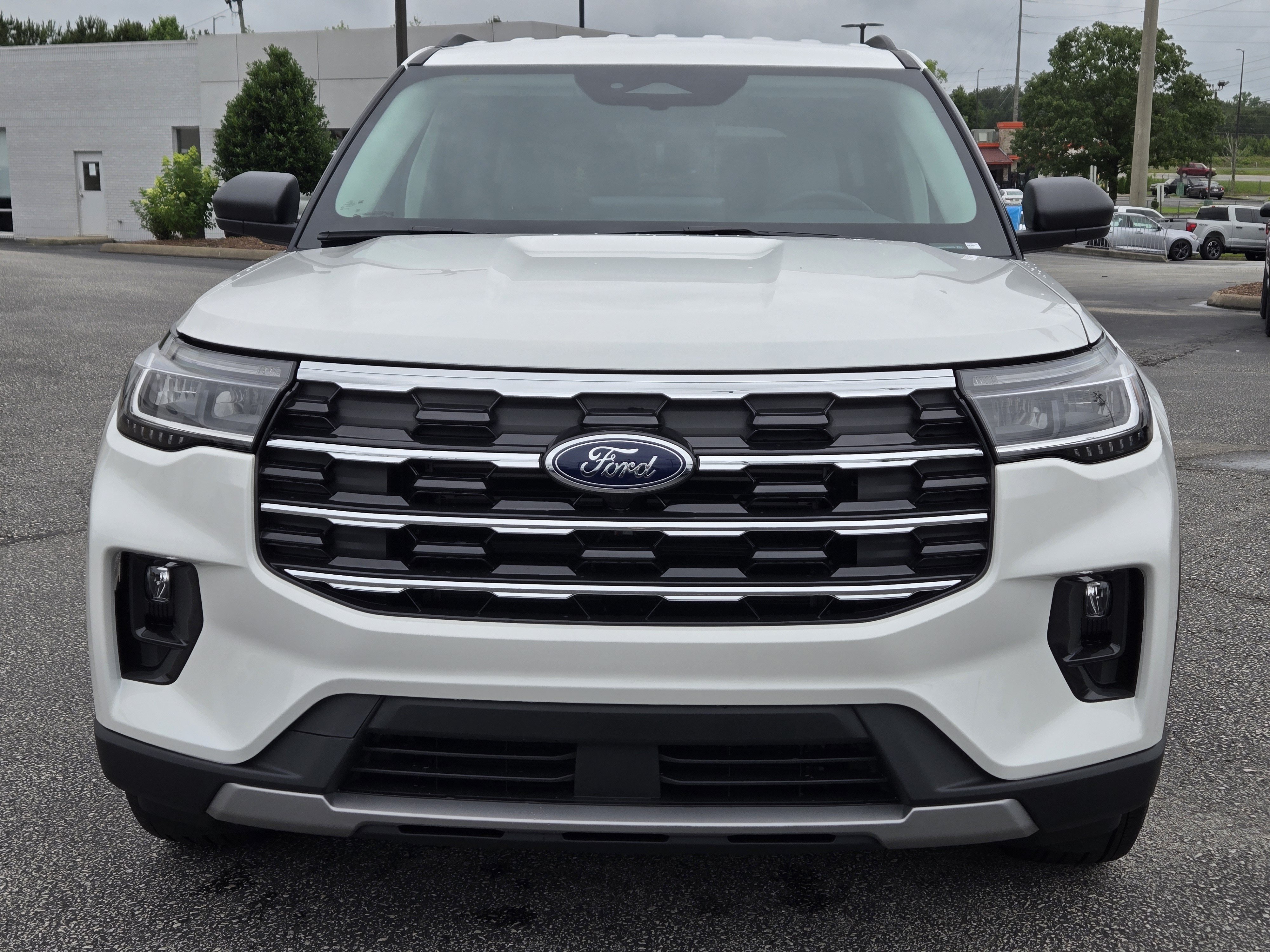 New 2026 Ford Explorer Active w/ Active Comfort Package AWD/4WD image 3