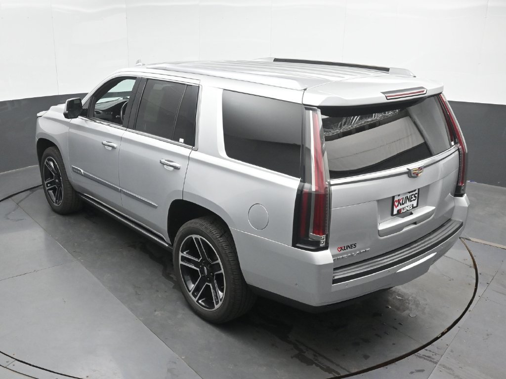 Used 2018 Cadillac Escalade Platinum AWD/4WD image 42