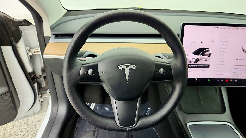 Used 2023 Tesla Model 3 Standard Range RWD image 13