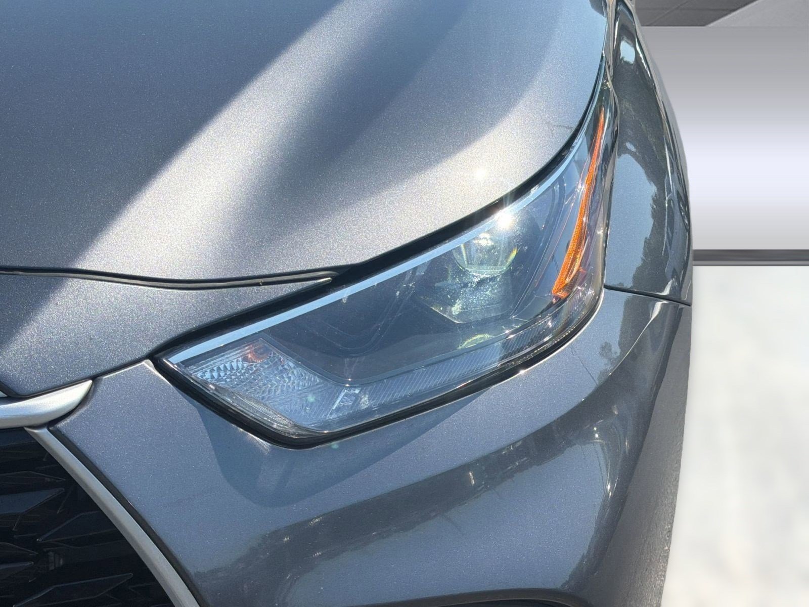 Used 2023 Toyota Highlander XLE image 10