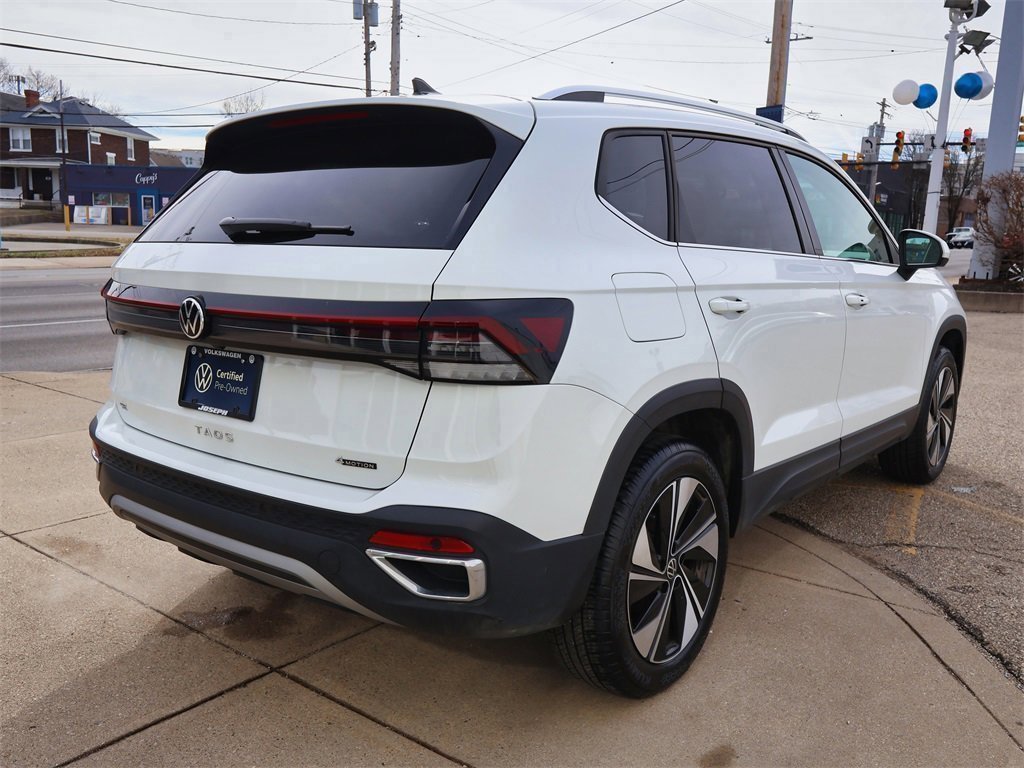 Certified 2025 Volkswagen Taos SE w/ Panoramic Sunroof Package image 5