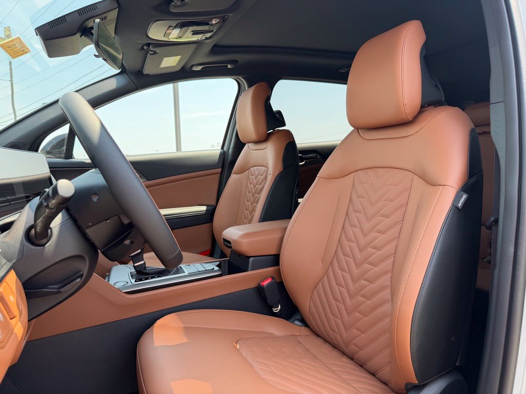 New 2026 Kia Sportage X-Line w/ X-Line Technology Package AWD/4WD image 11